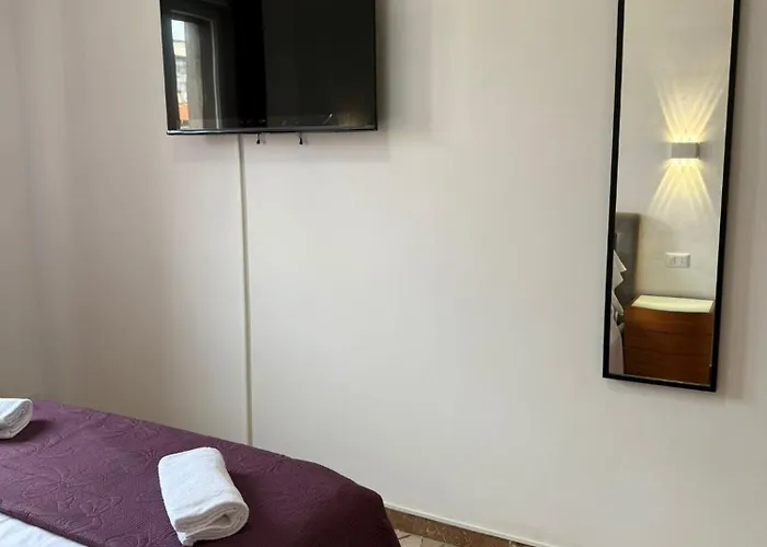 Rehan Venice Station Apartment