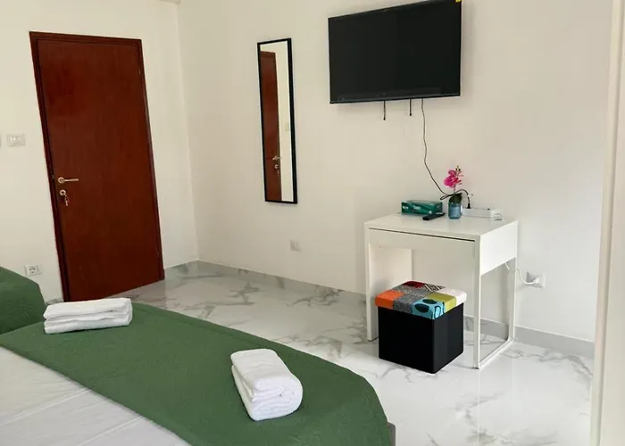 Rehan Venice Station Apartman
